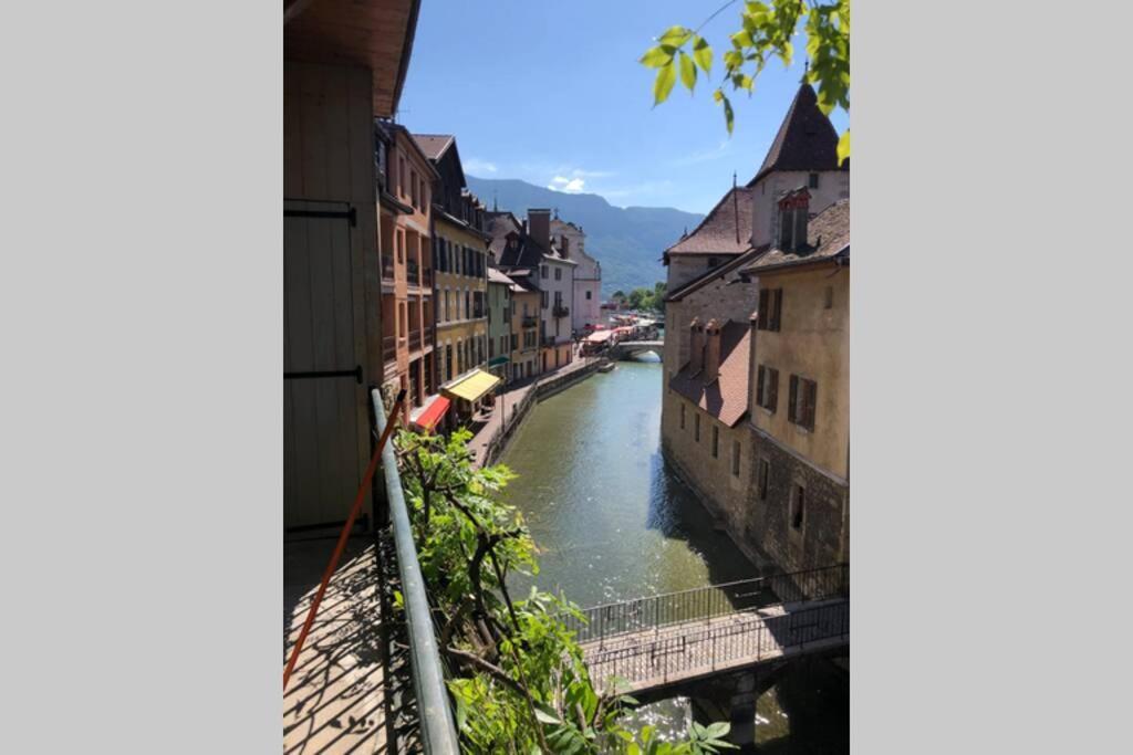 Apartamento Le Rousseau Annecy Exterior foto